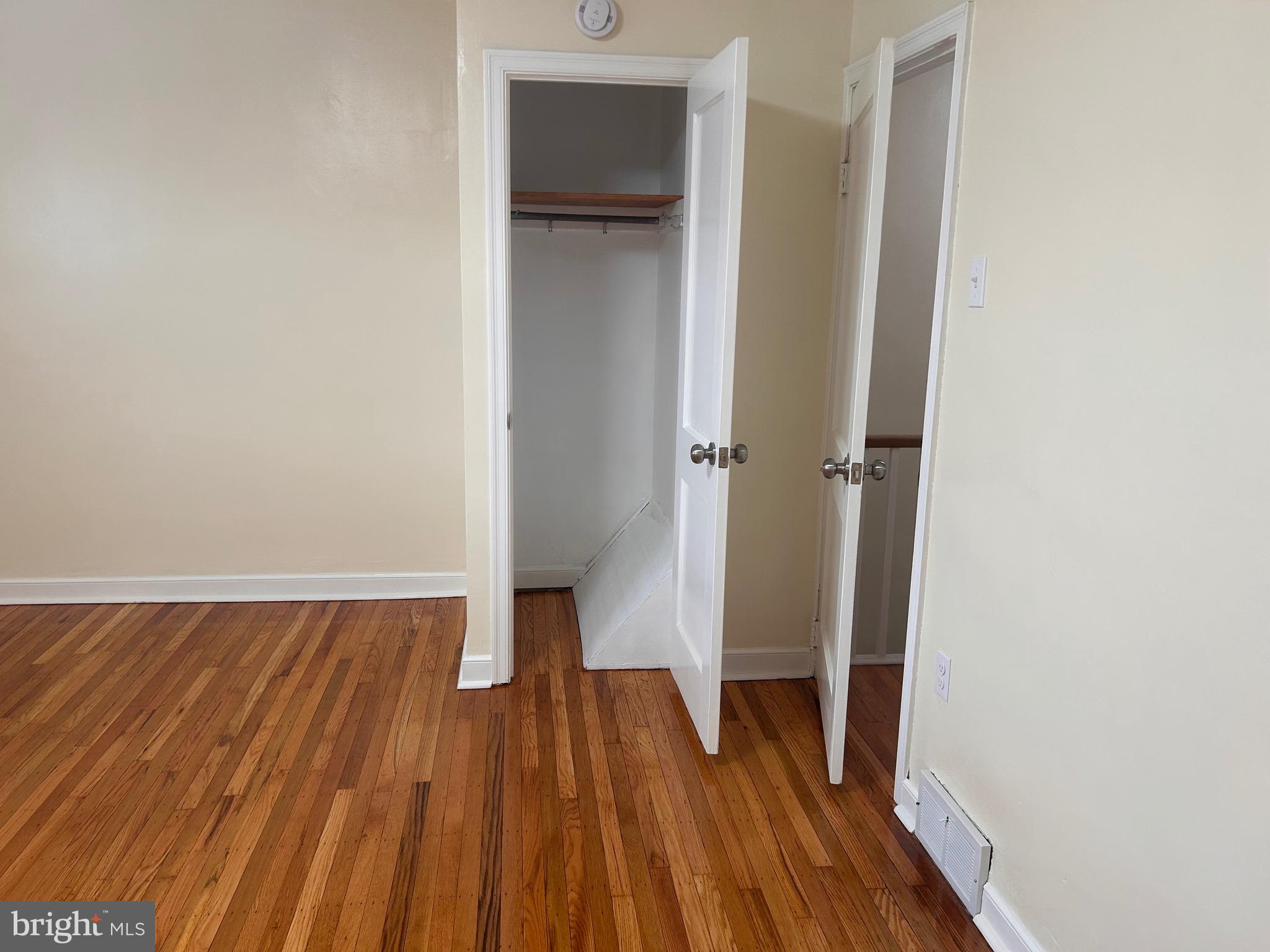 MAYFAIR - Residential Lease