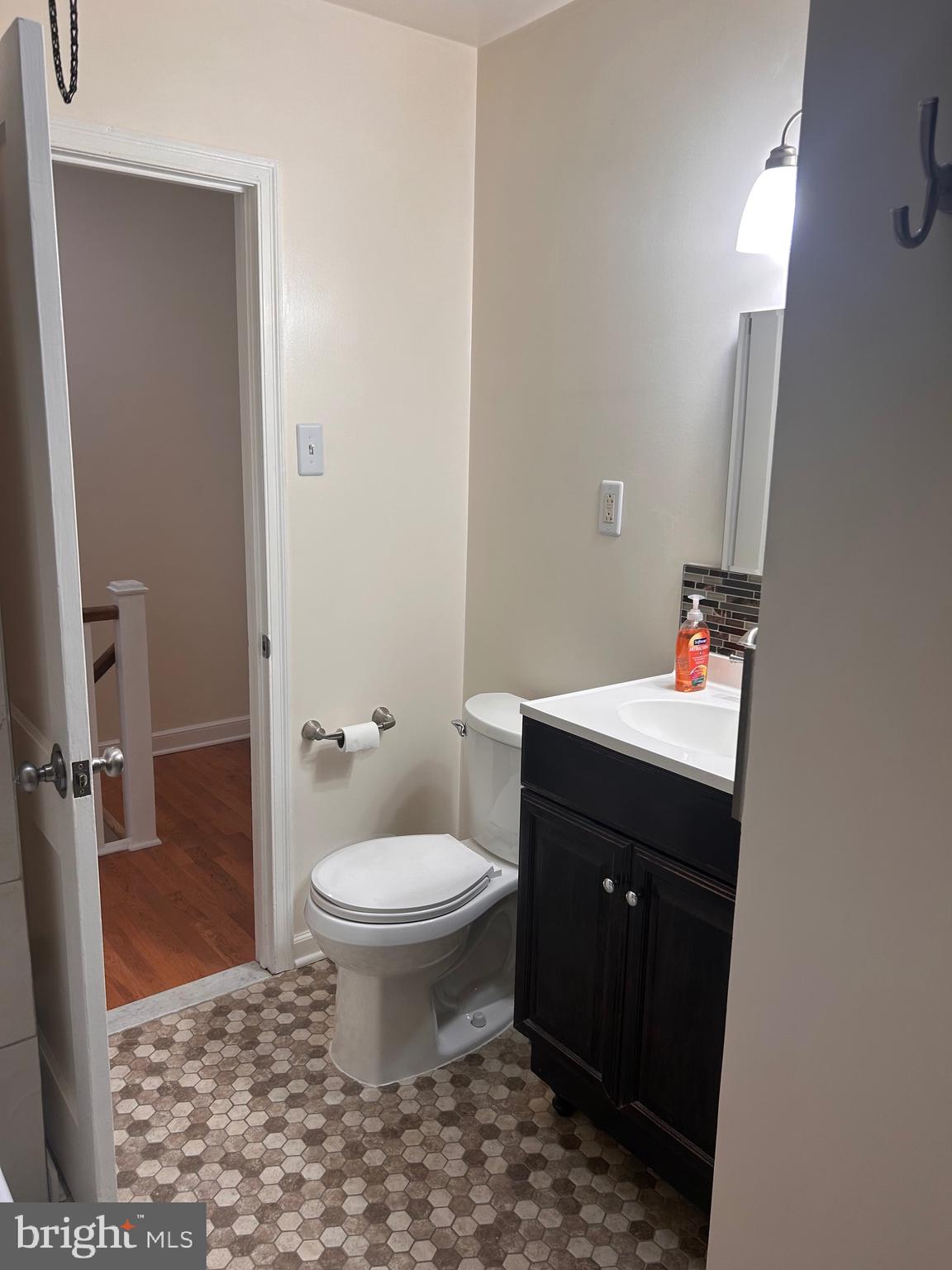 MAYFAIR - Residential Lease