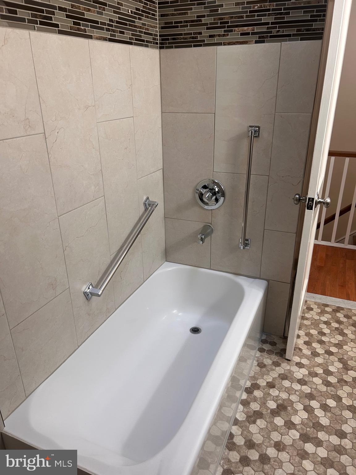 MAYFAIR - Residential Lease