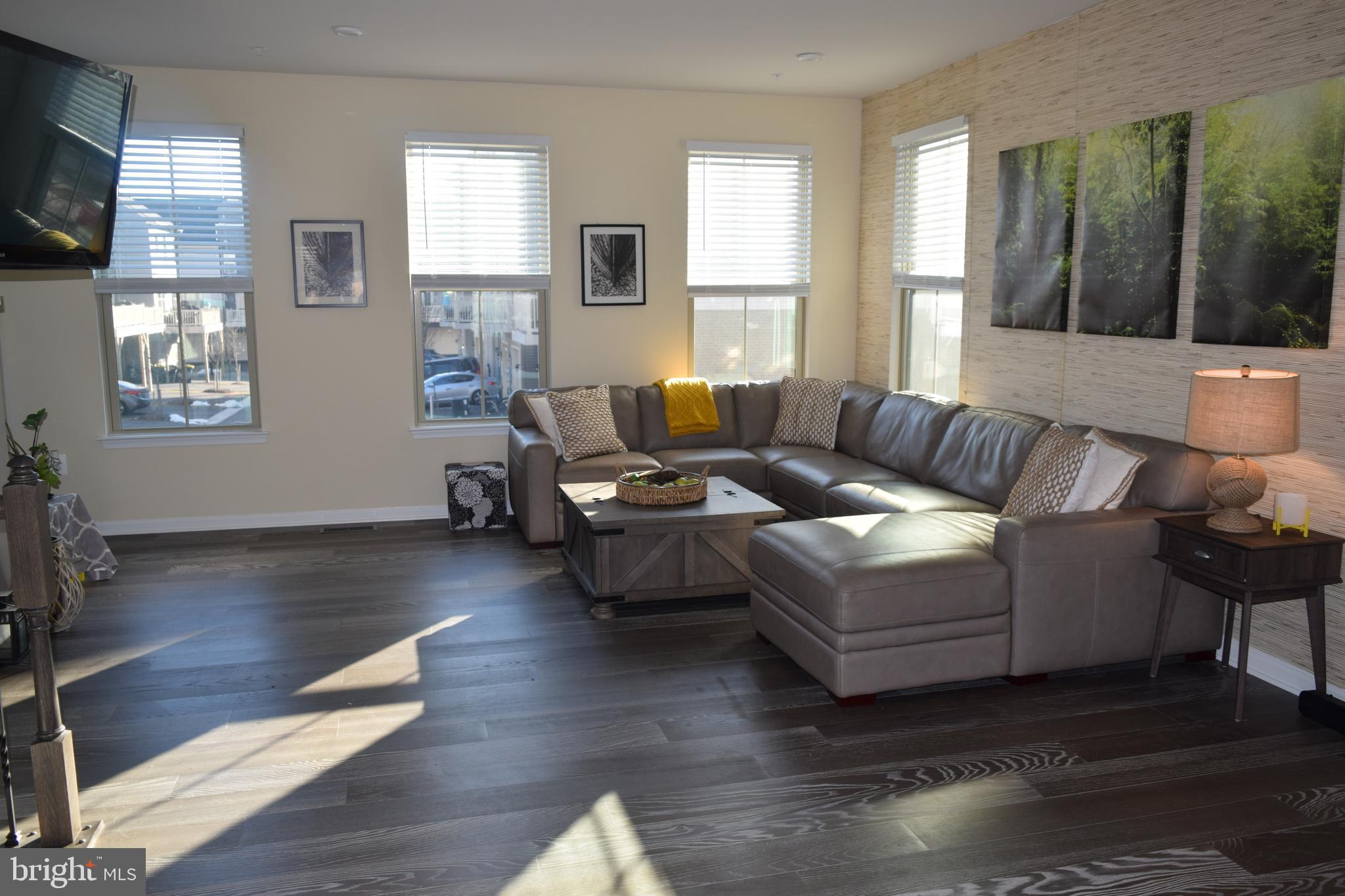 GLENDALE - Residential