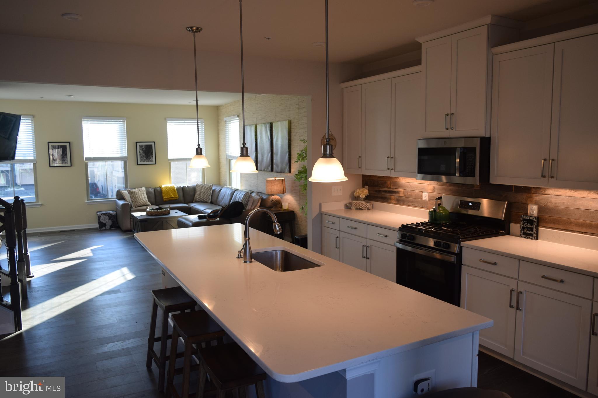 GLENDALE - Residential