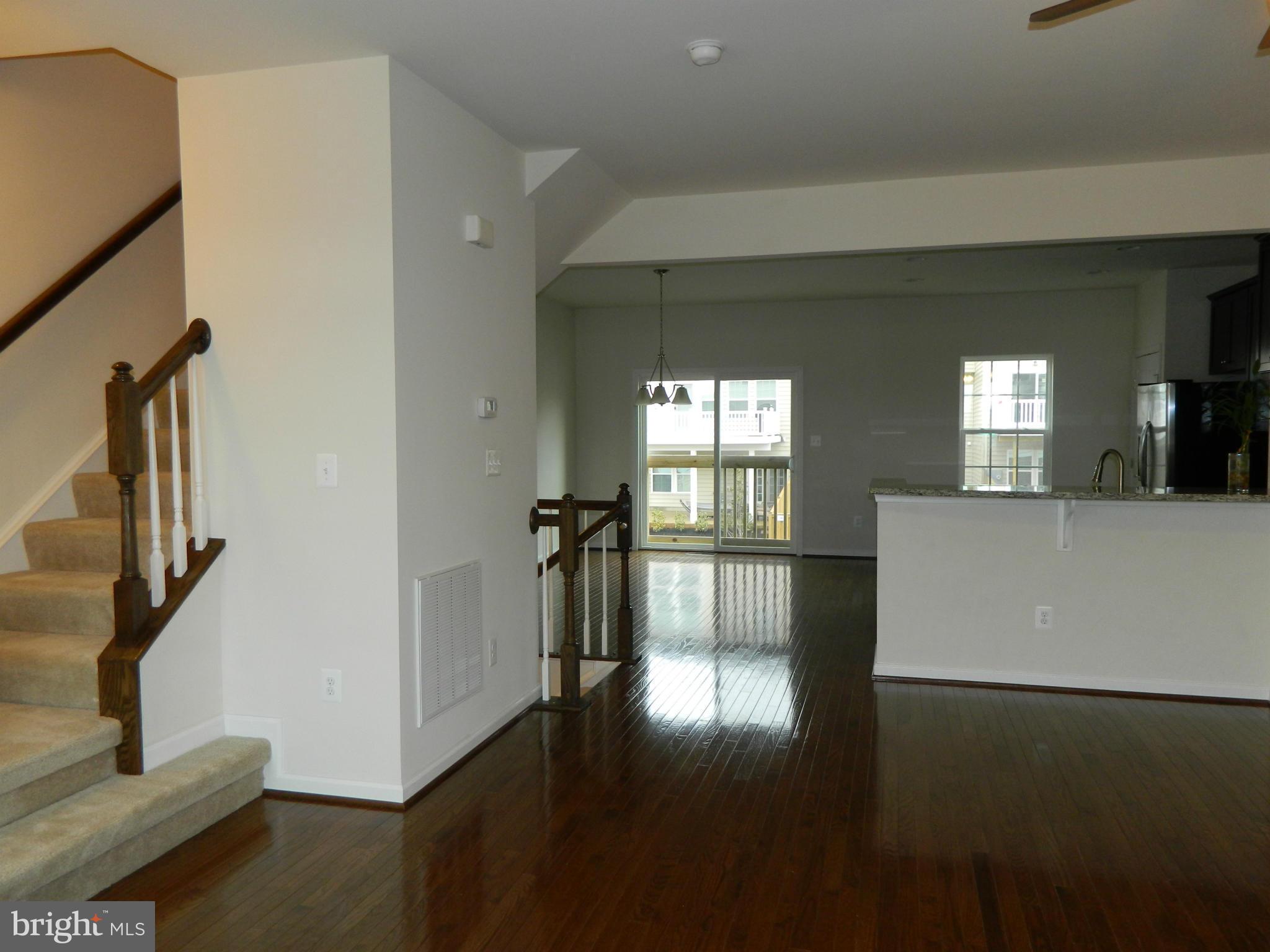 SEVEN HILLS - Residential Lease