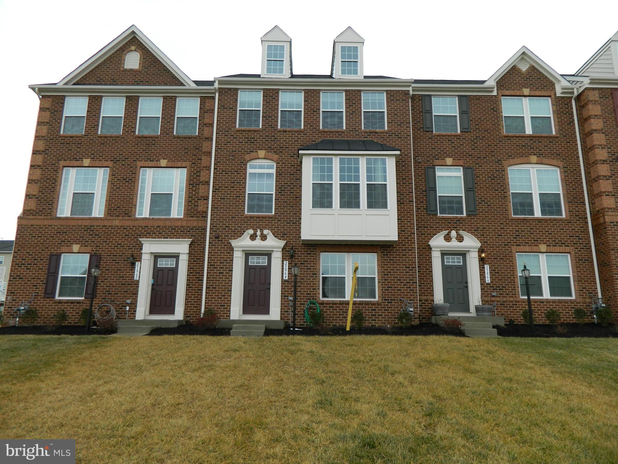 SEVEN HILLS - Residential Lease