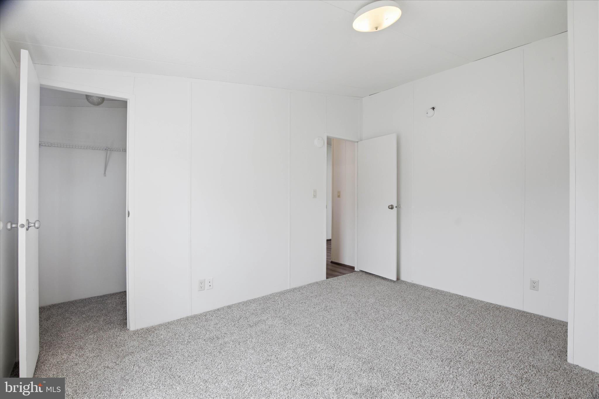 HIDE-AWAY MHP - Residential