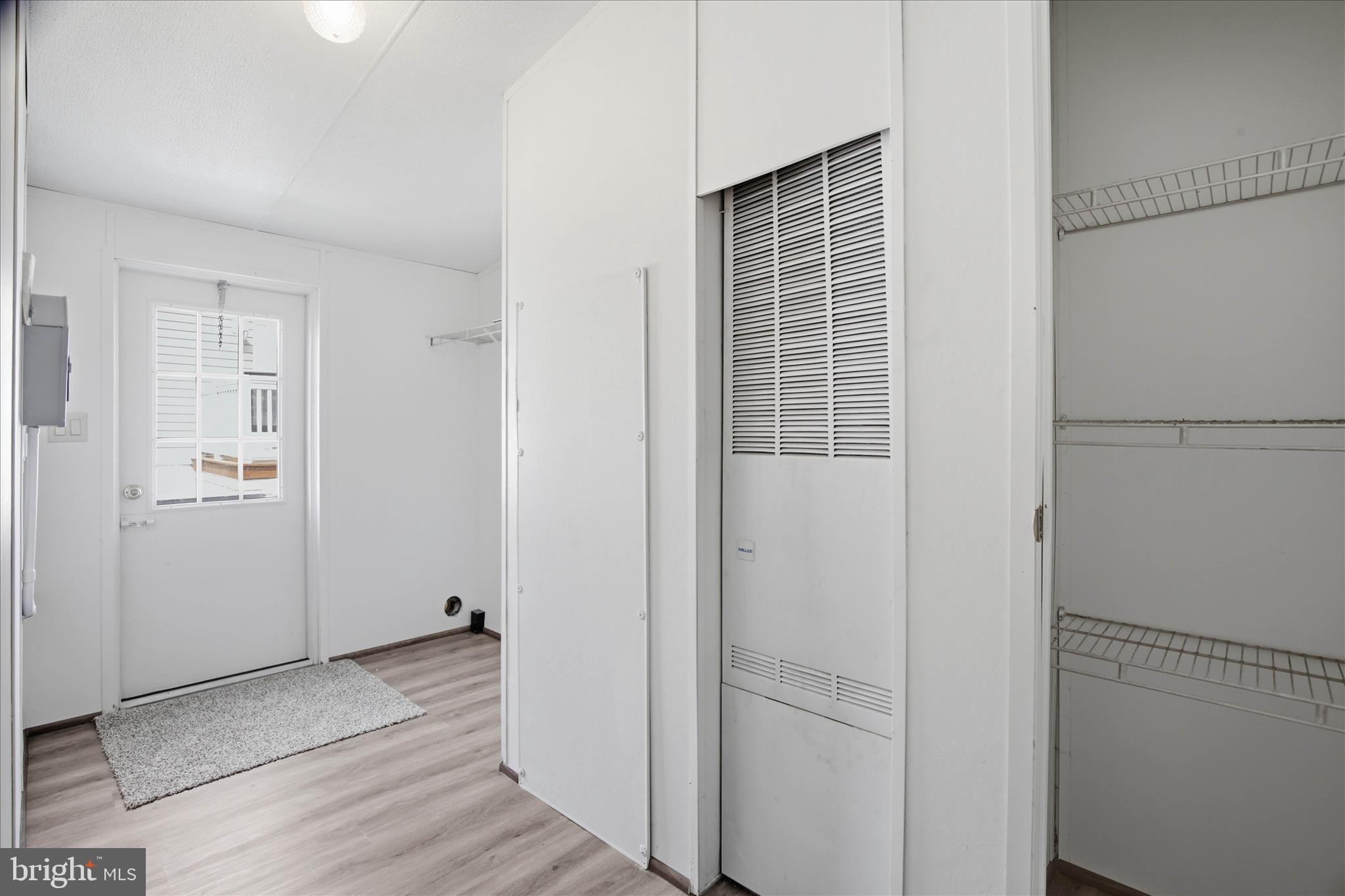 HIDE-AWAY MHP - Residential