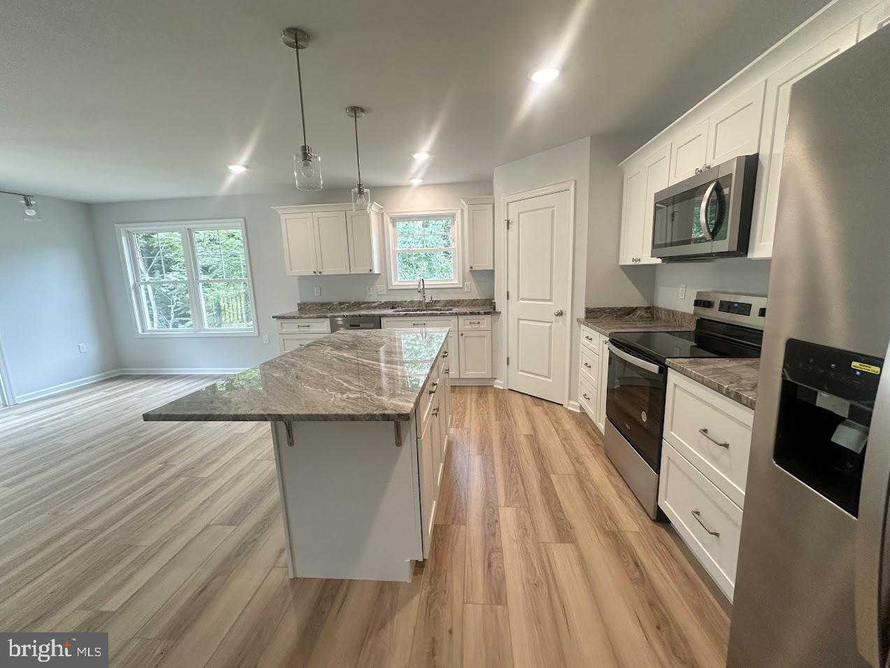 RIDGE VIEW - Residential