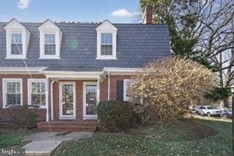 3529 S STAFFORD STREET B ARLINGTON VA 22206