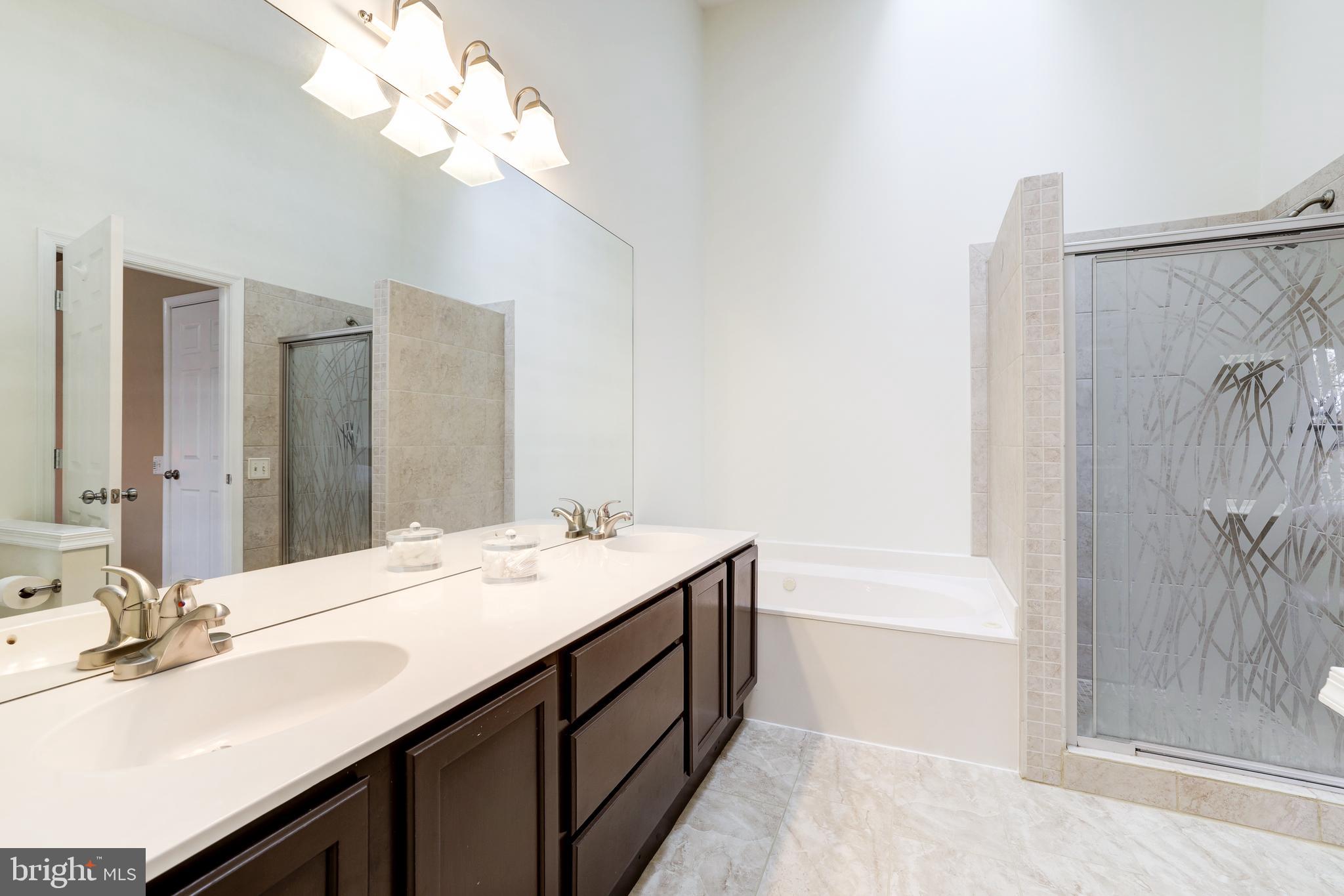 ASHBURN FARM - Residential