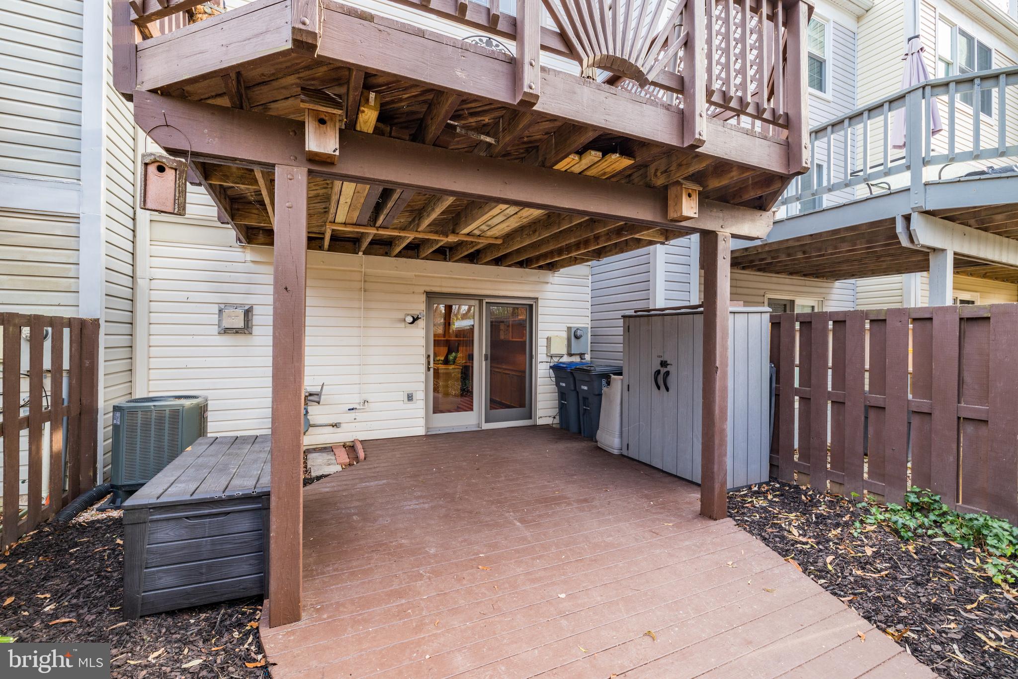 ASHBURN FARM - Residential