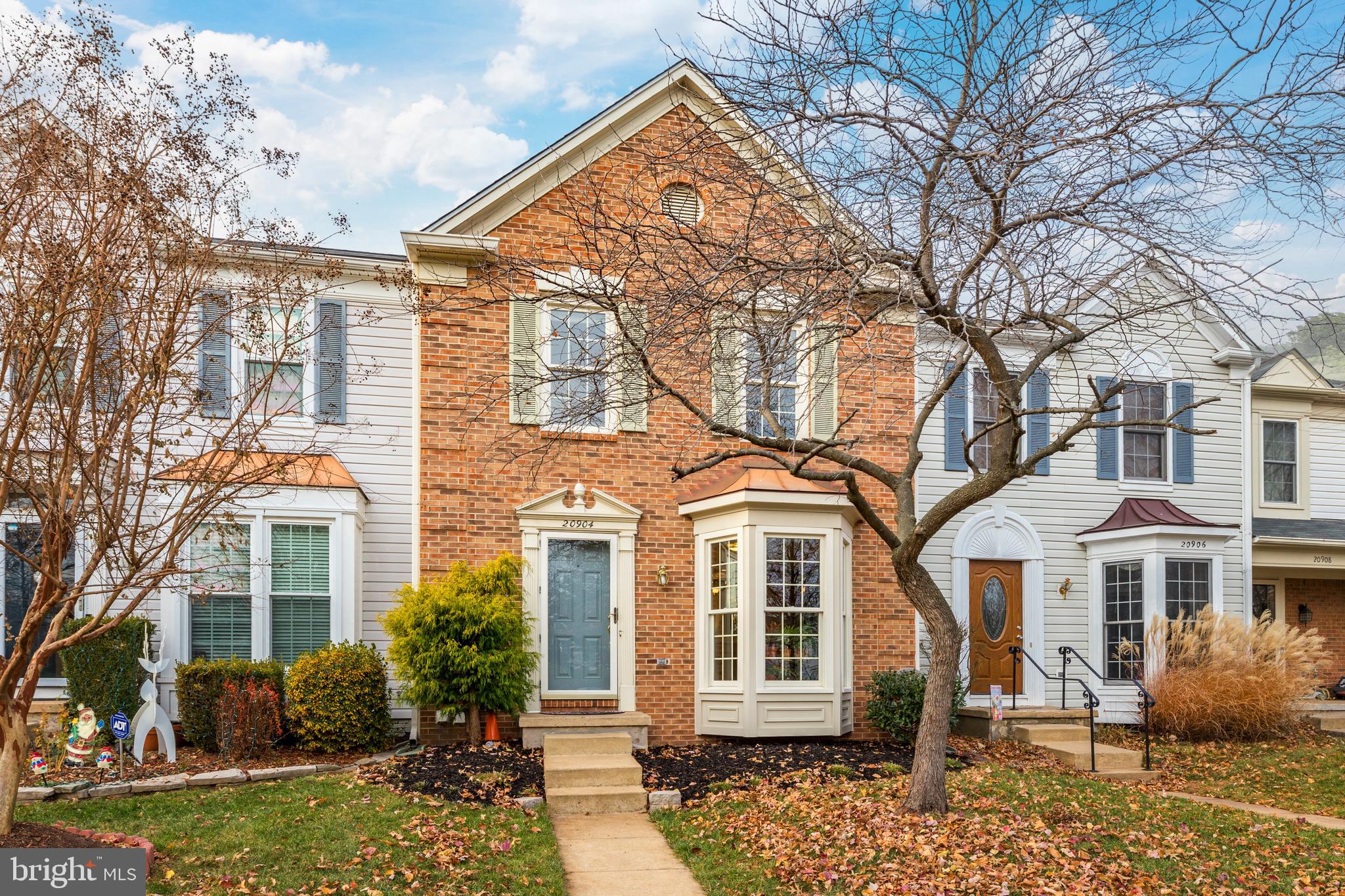 ASHBURN FARM - Residential