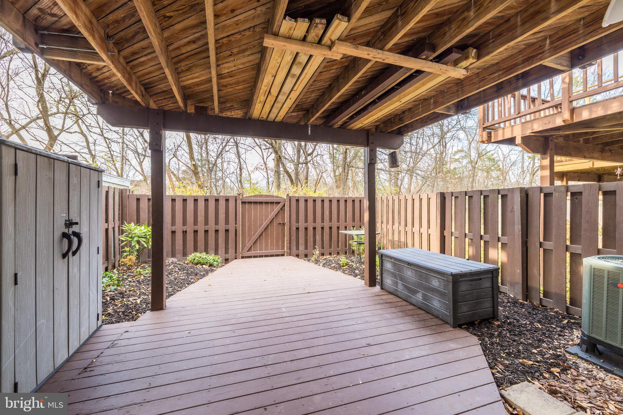 ASHBURN FARM - Residential