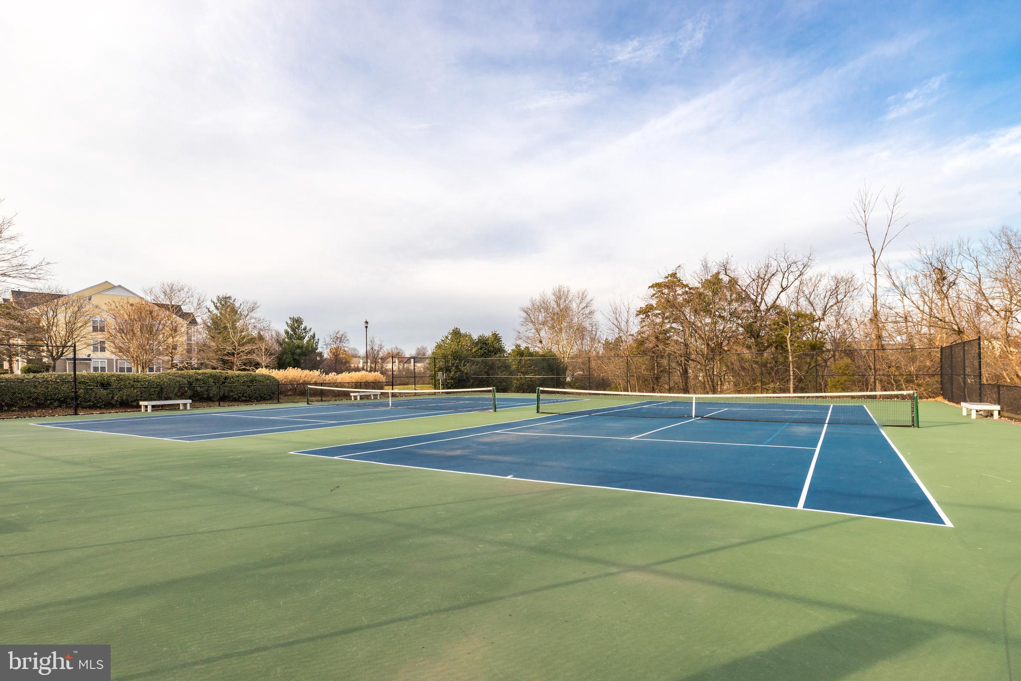 ASHBURN FARM - Residential