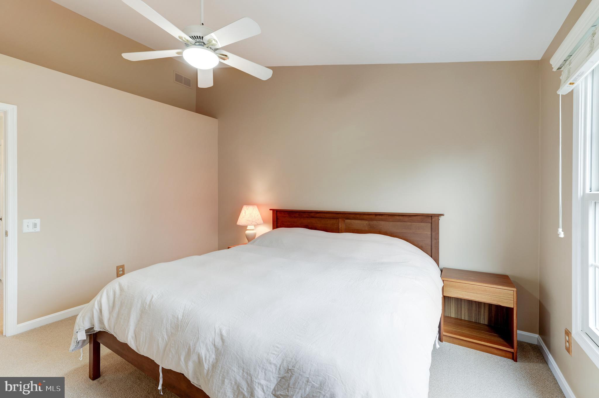 ASHBURN FARM - Residential