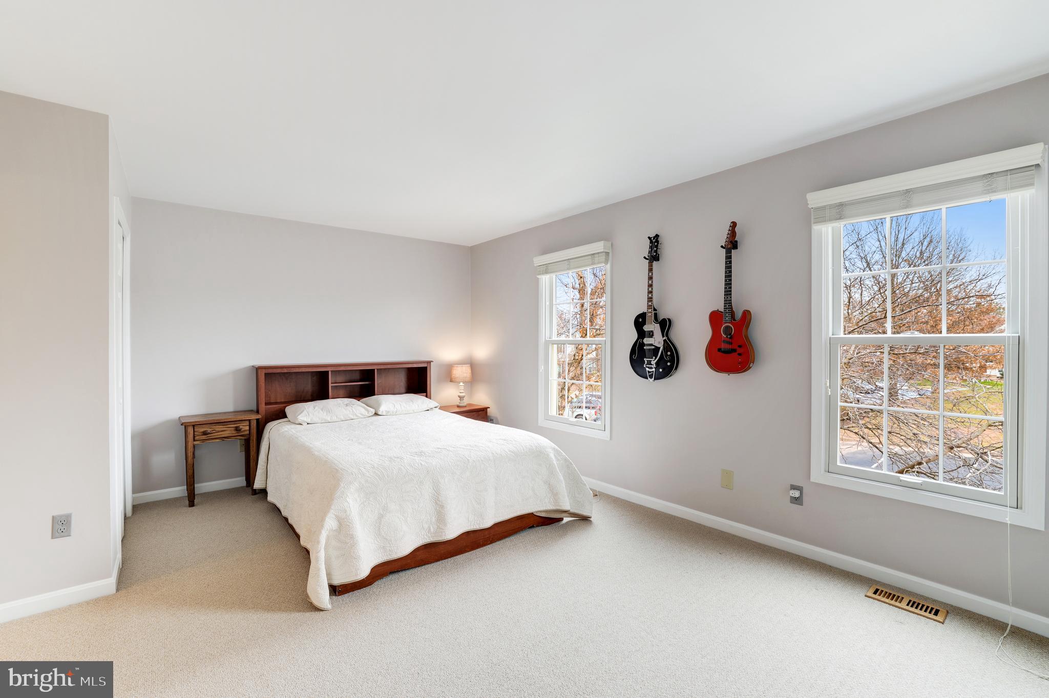 ASHBURN FARM - Residential