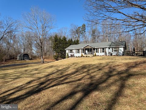 7326 STUART CIRCLE WARRENTON VA 20187