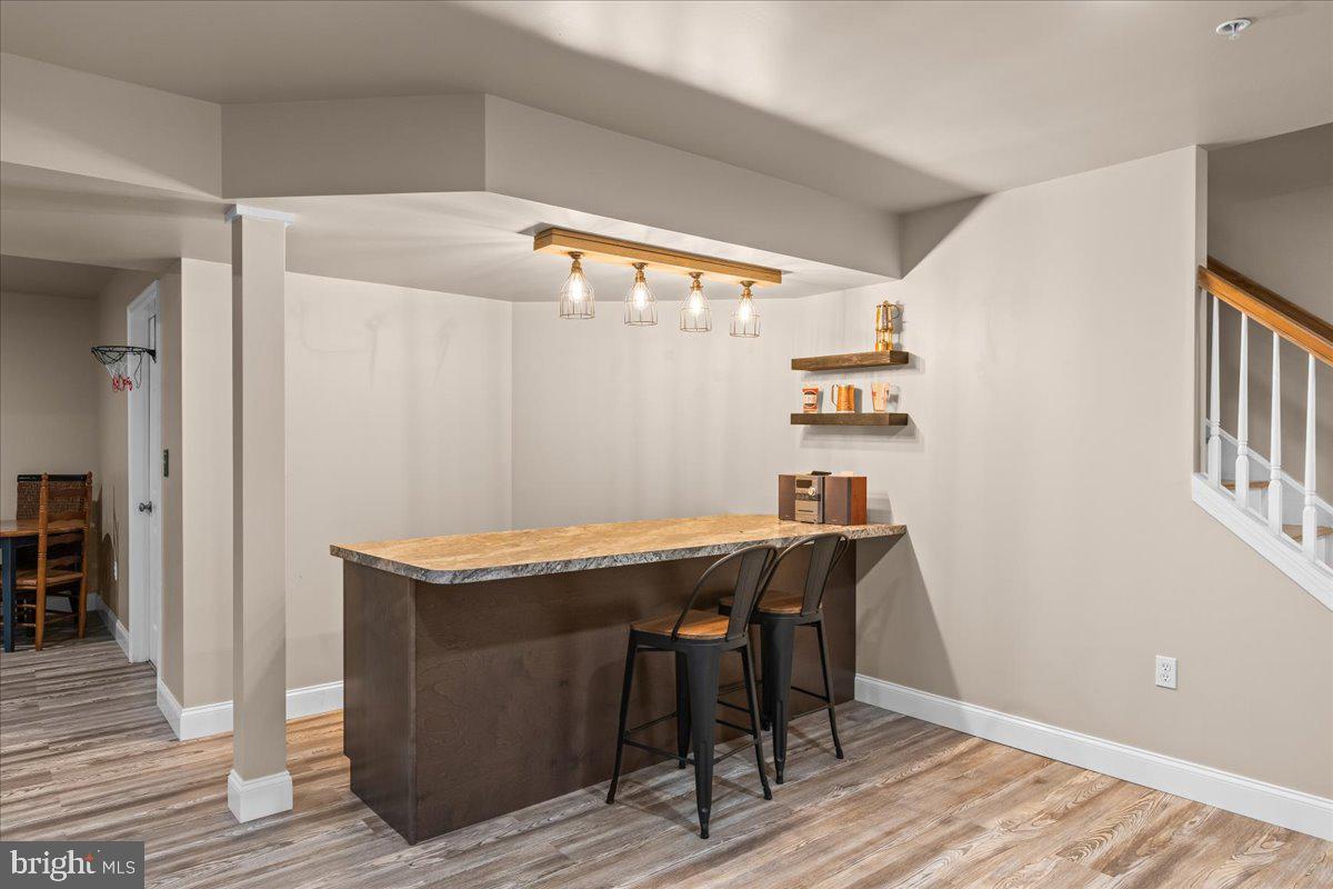 CEDAR HOLLOW - Residential