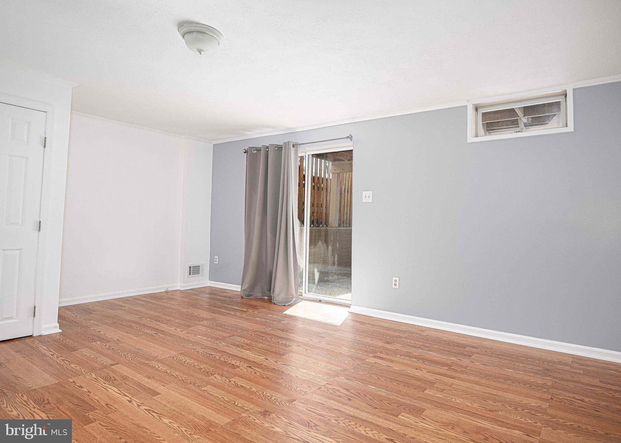 RIVERSIDE - Residential