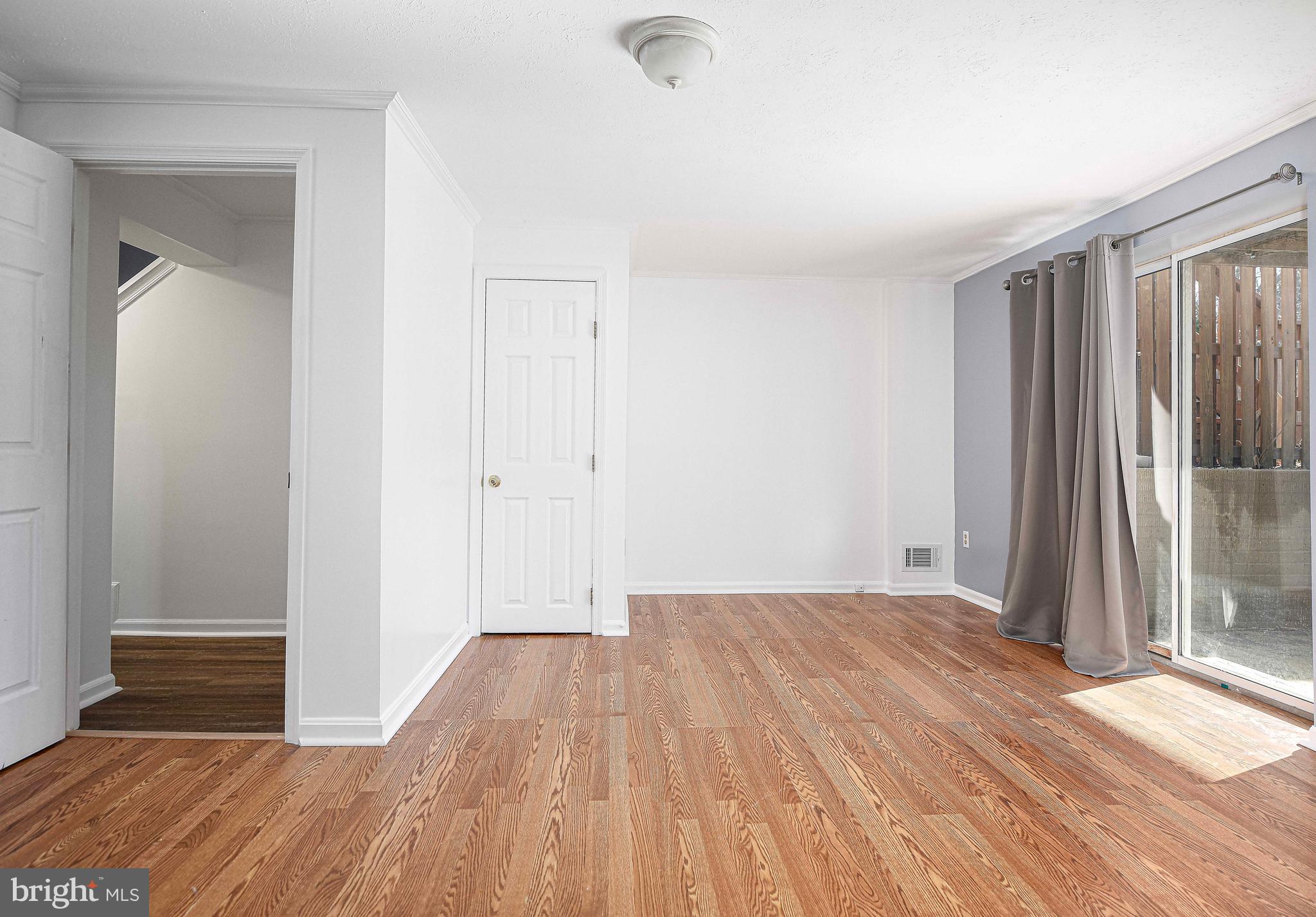 RIVERSIDE - Residential