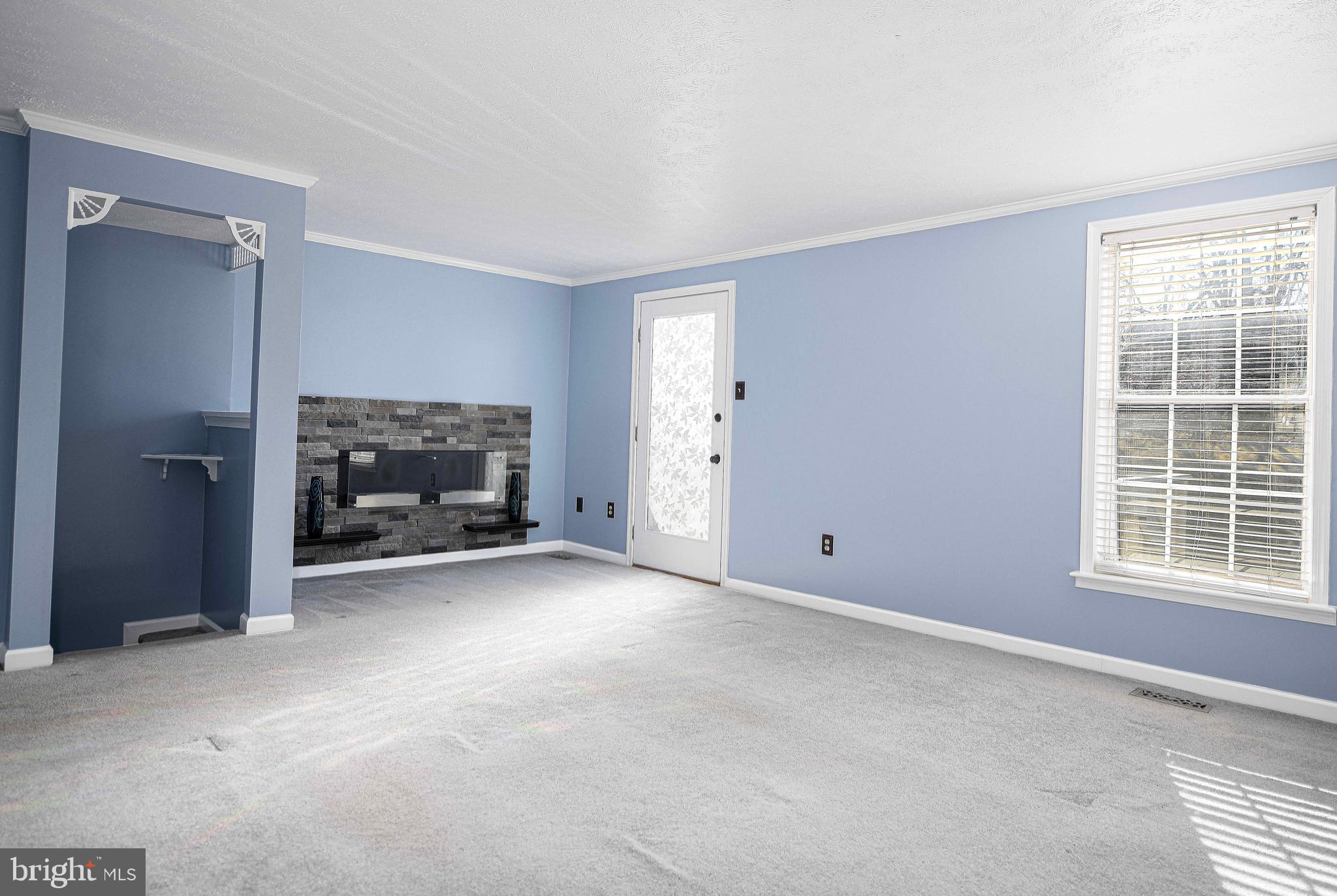 RIVERSIDE - Residential