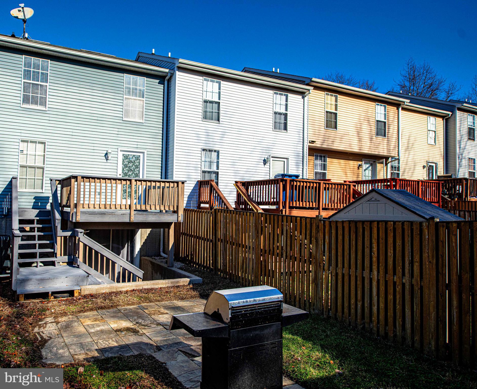 RIVERSIDE - Residential