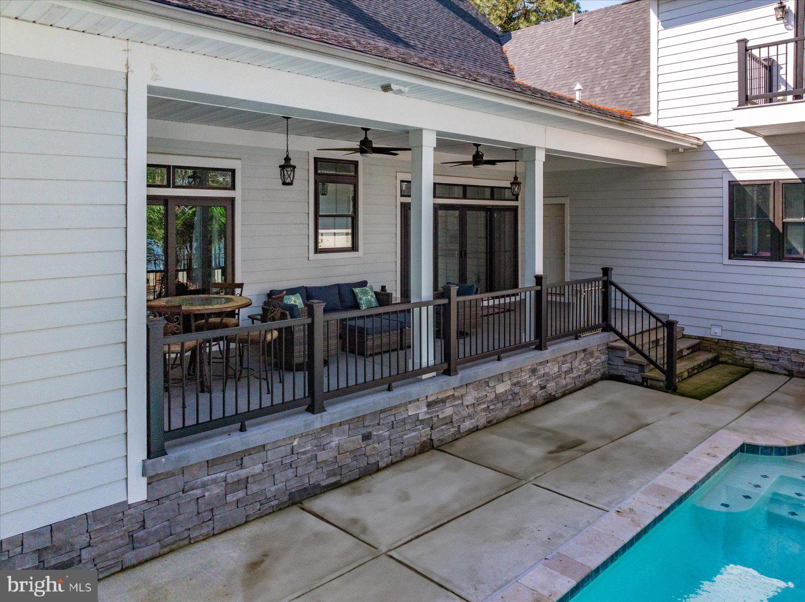 GLEN RIDDLE - Residential