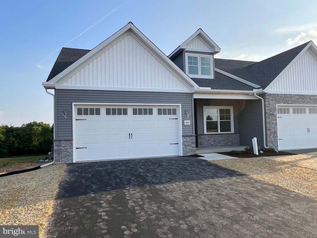 Photo of 380 Ridgefield Drive, ELIZABETHTOWN, PA 17022 (MLS # PALA2084420)