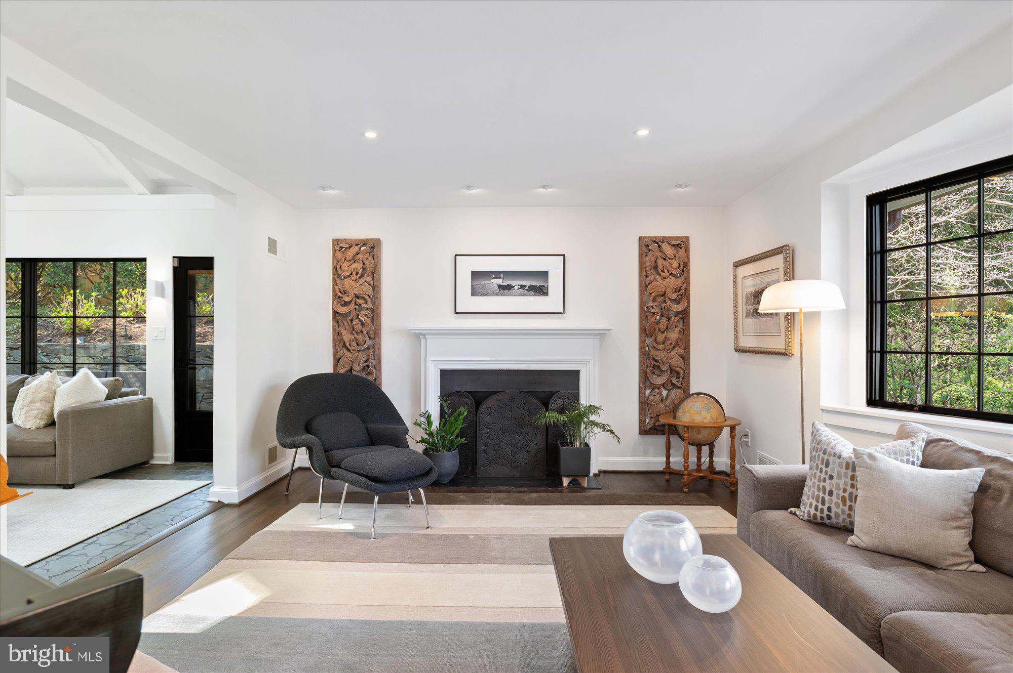 SPRING VALLEY - Residential