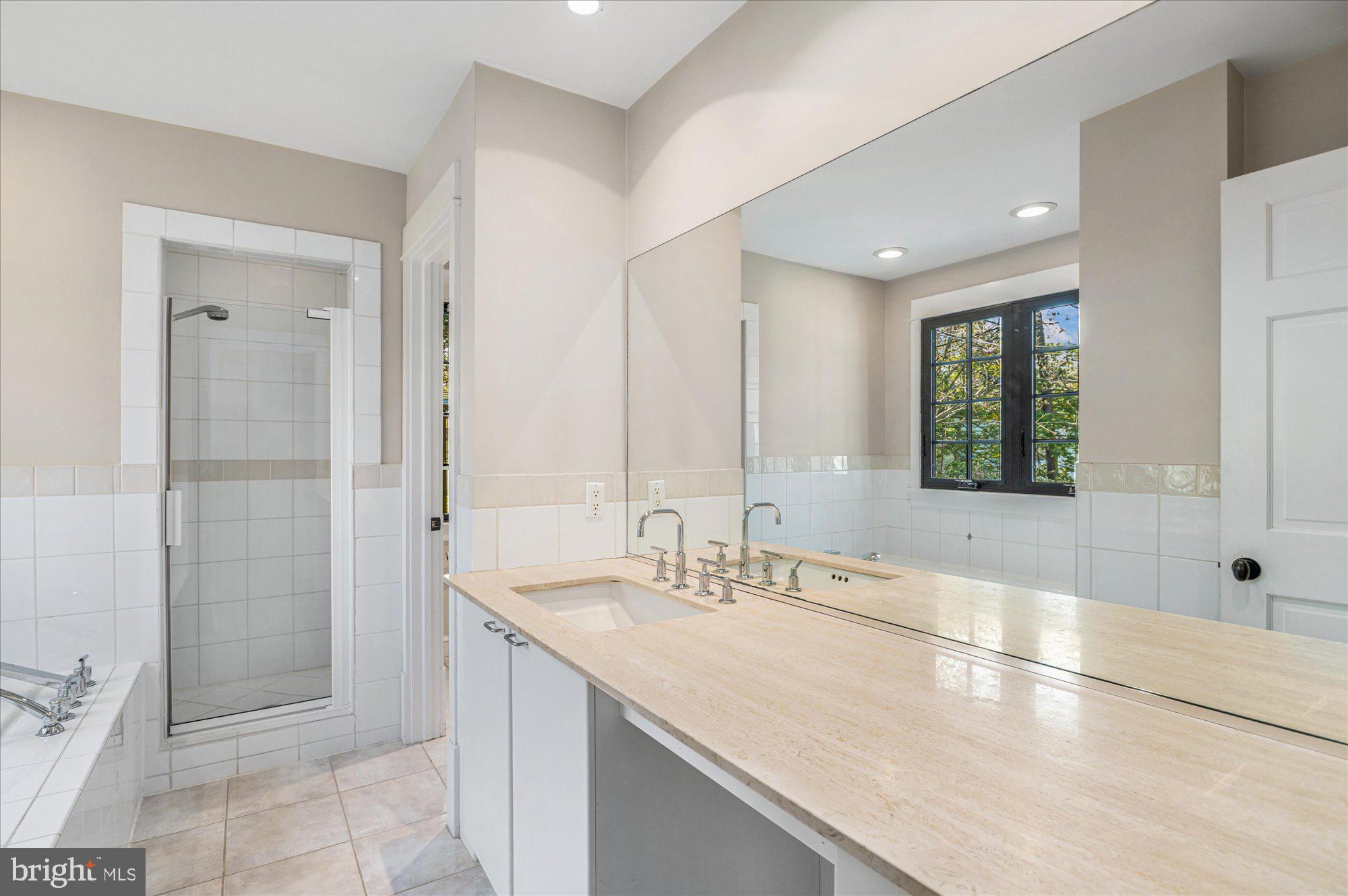 SPRING VALLEY - Residential