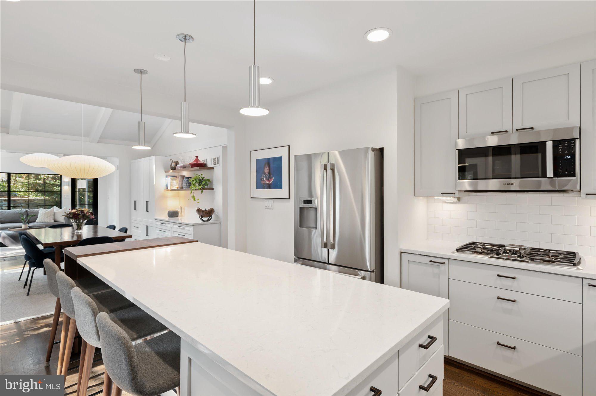 SPRING VALLEY - Residential