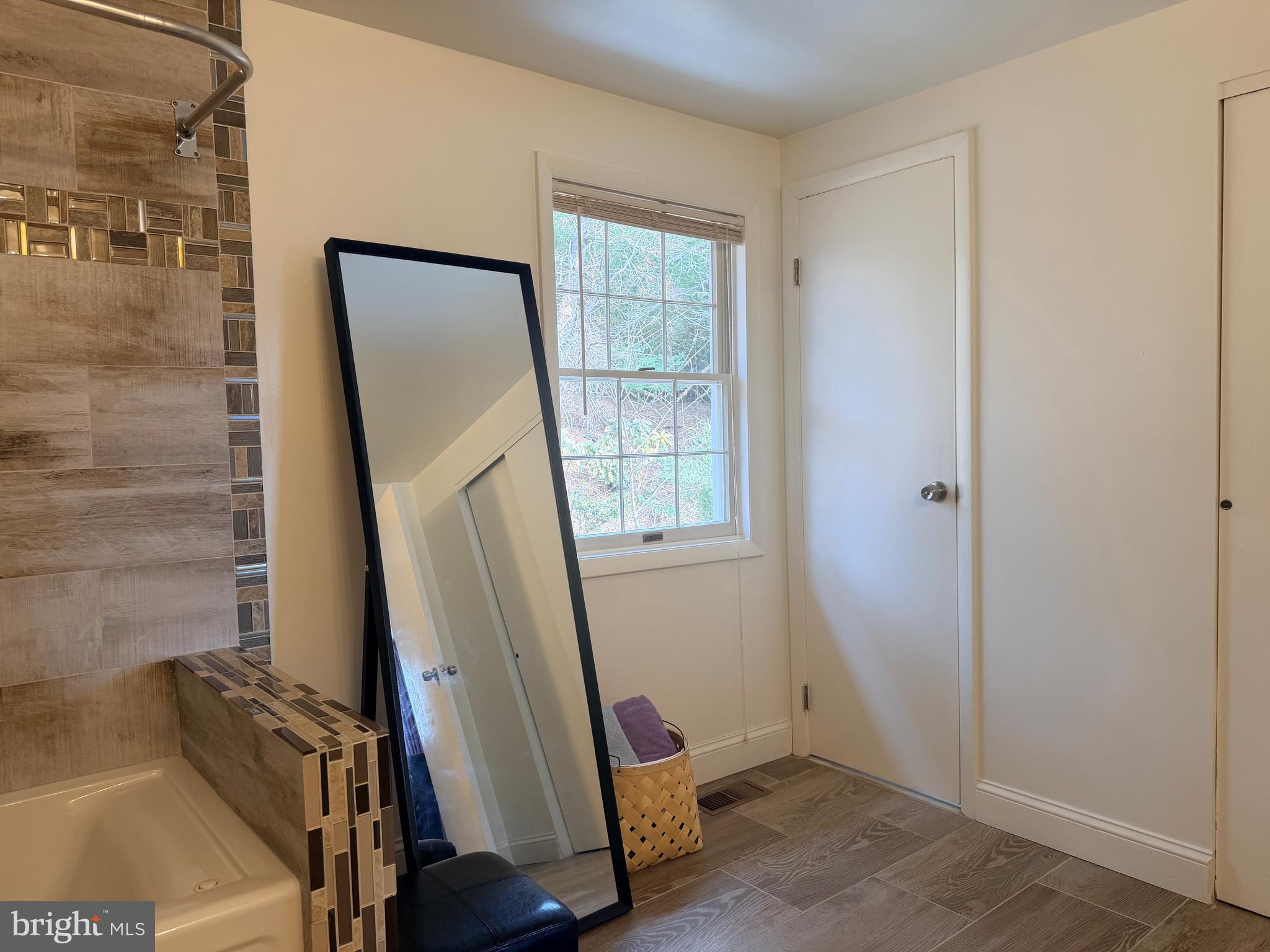 RAVENVIEW - Residential