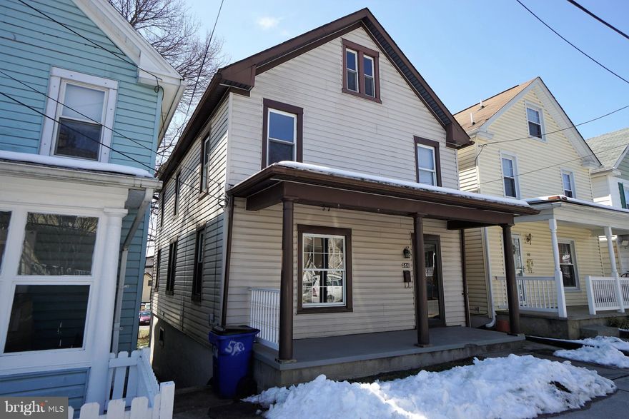 3 Bedroom 1.5 bath Colonial in historic Brunswick MD. Off street parking, hardwood flooring, Large size rooms with all the charm of wood trim and detail one would expect in a older home! Formal Dining Room, Living Room, Kitchen with table space and a floored attic area with fixed stairway. Front porch, nice size rear yard. Close to MARC station!