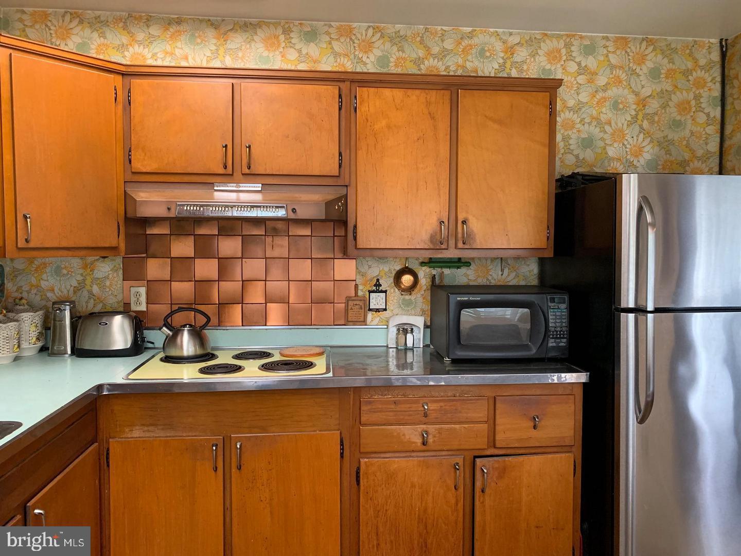 LAYTON HALL - Residential Lease