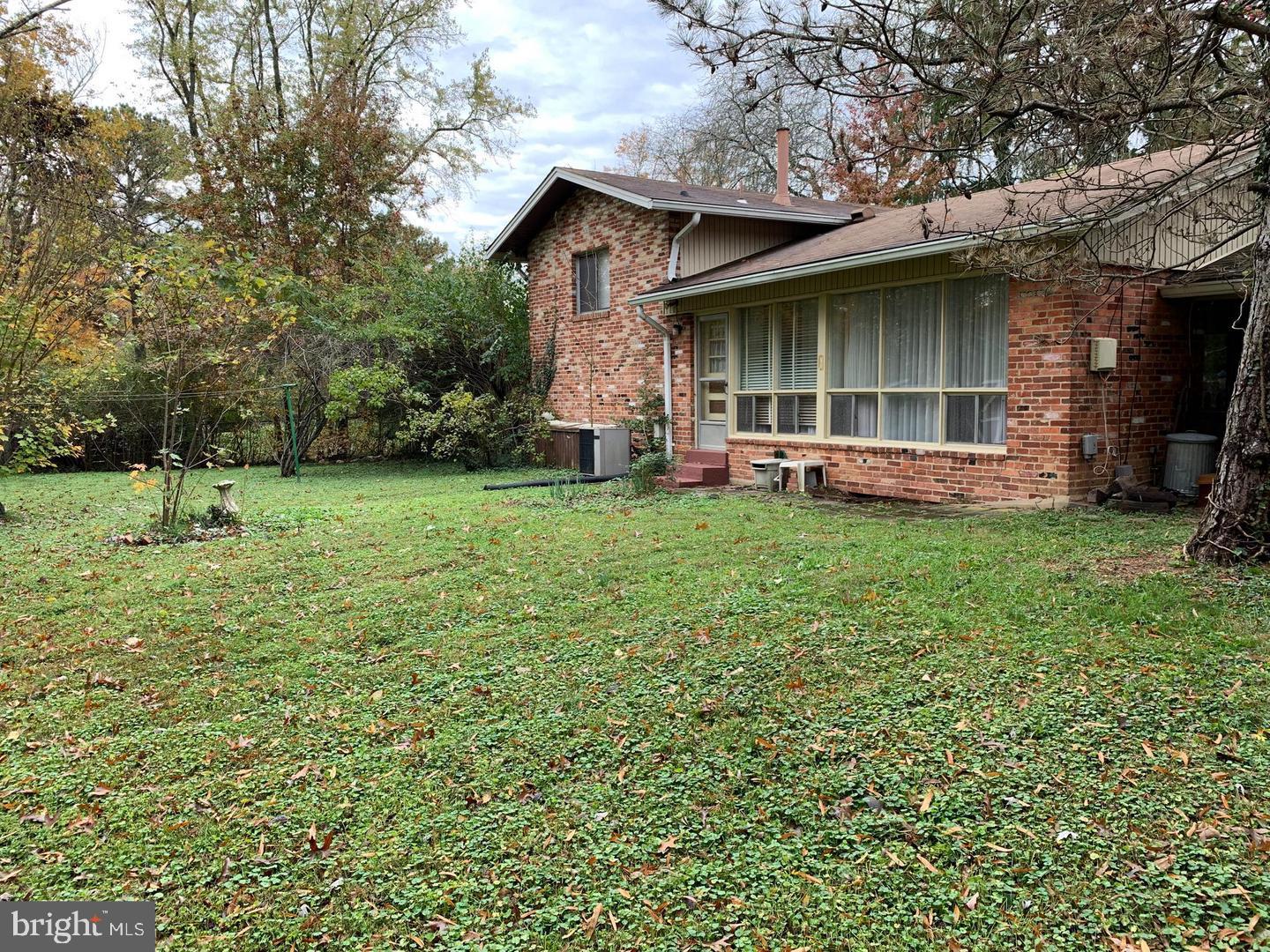 LAYTON HALL - Residential Lease