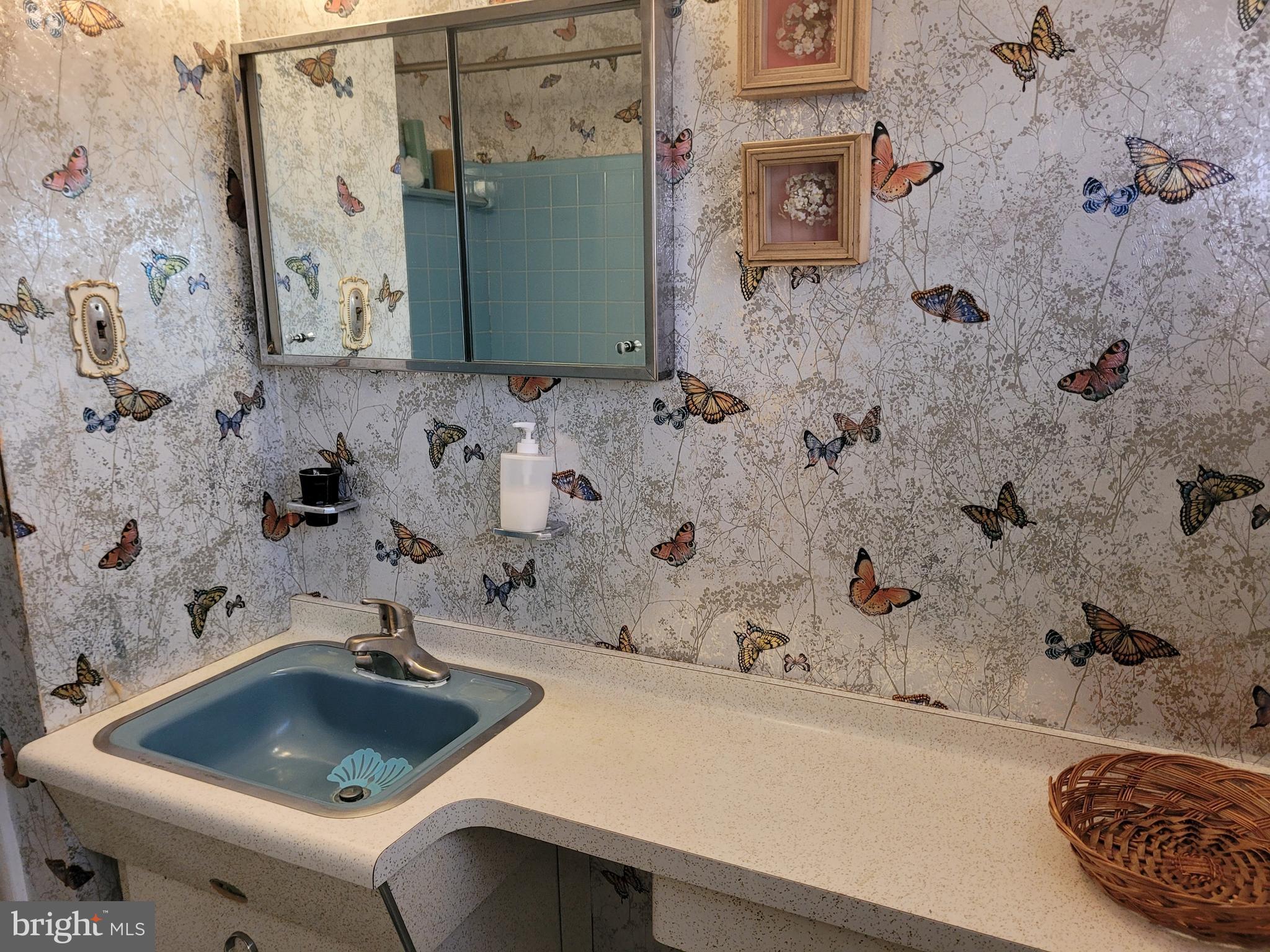 LAYTON HALL - Residential Lease