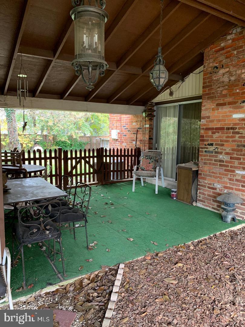 LAYTON HALL - Residential Lease