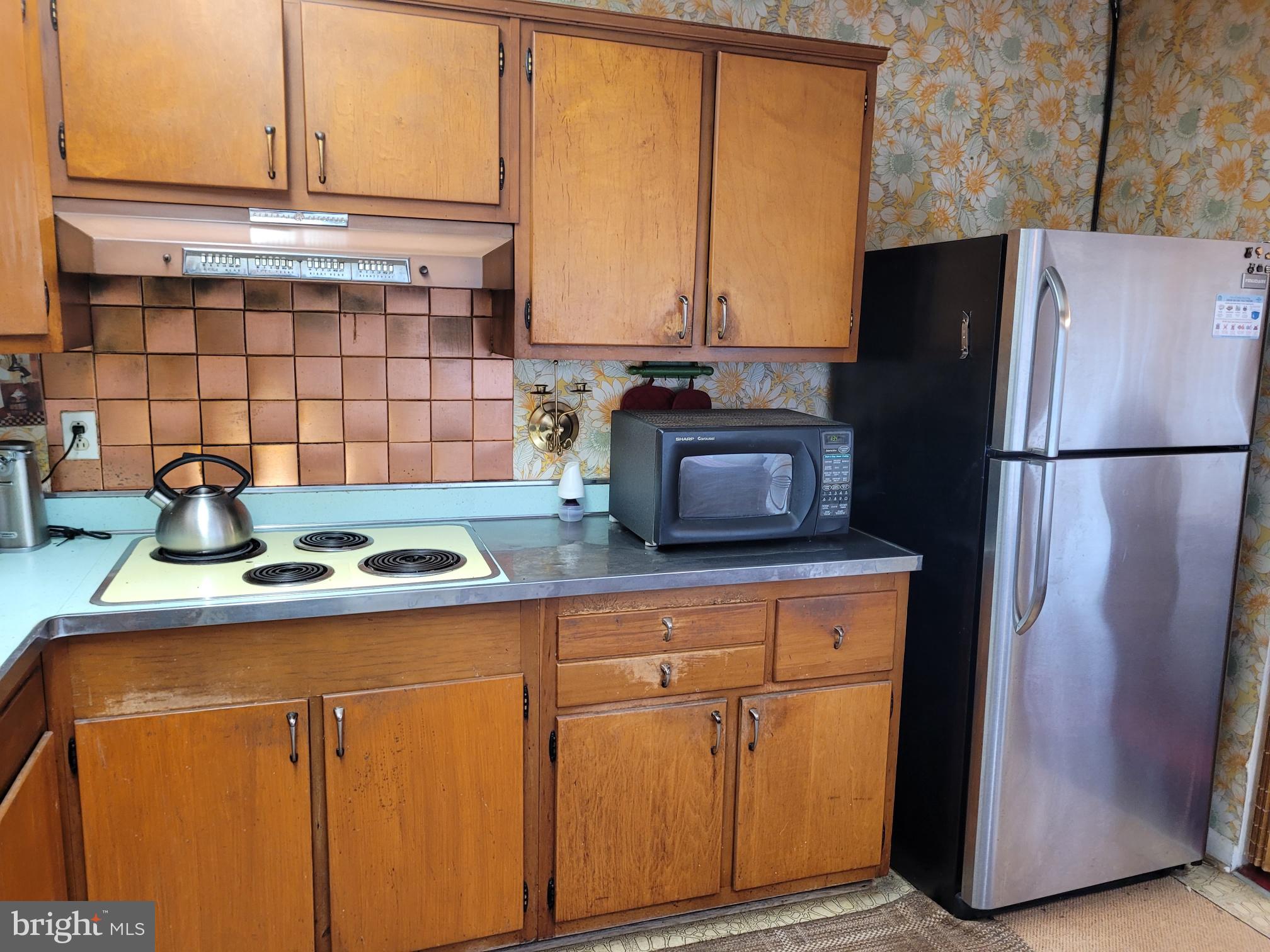 LAYTON HALL - Residential Lease