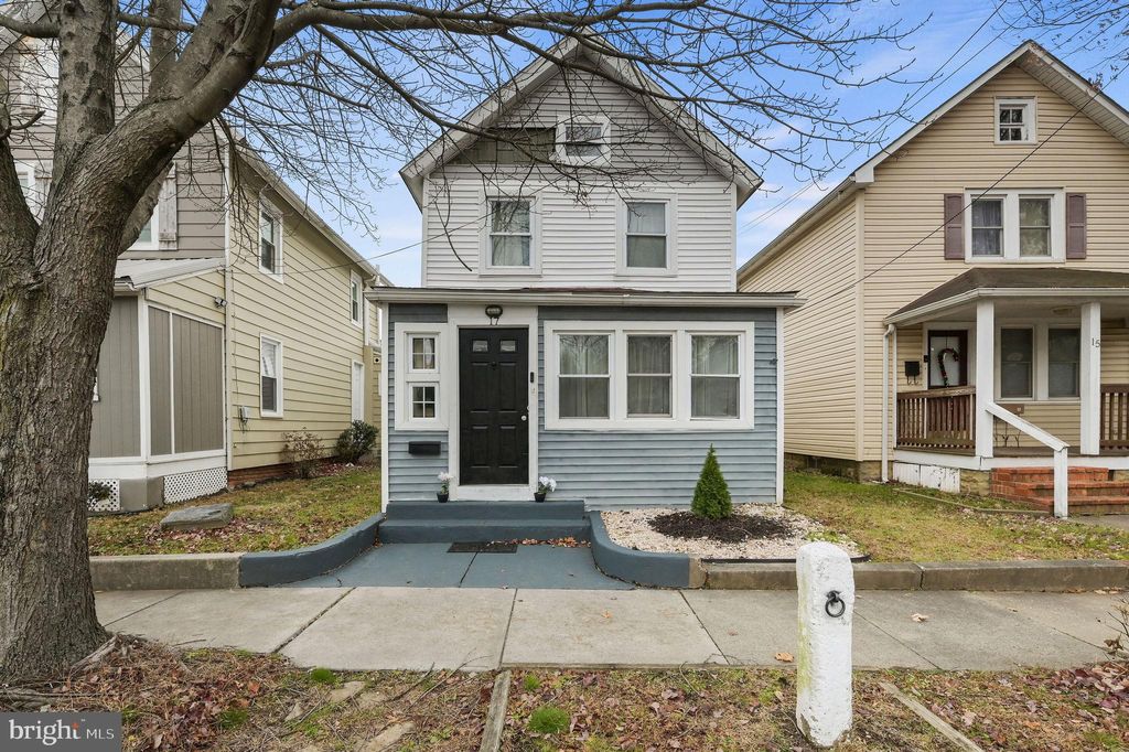 Photo of 17 N Kirkwood Street, DOVER, DE 19904 (MLS # DEKT2042512)