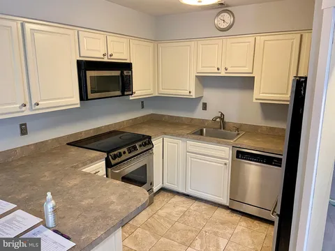 3803 Ski Lodge Drive Unit 303, Burtonsville, MD MLS: MDMC2178422