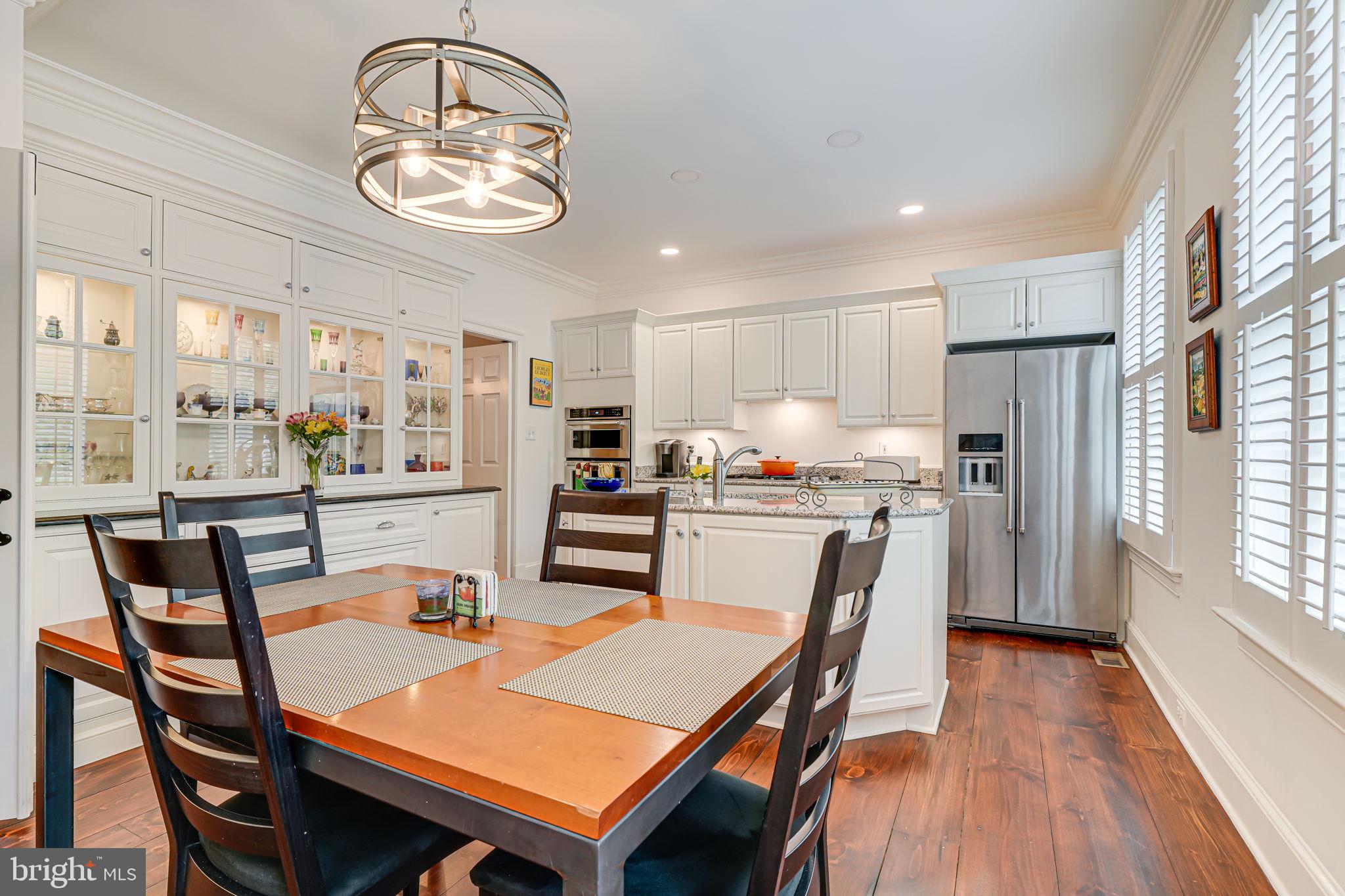 MAYFAIR OF MCLEAN - Residential