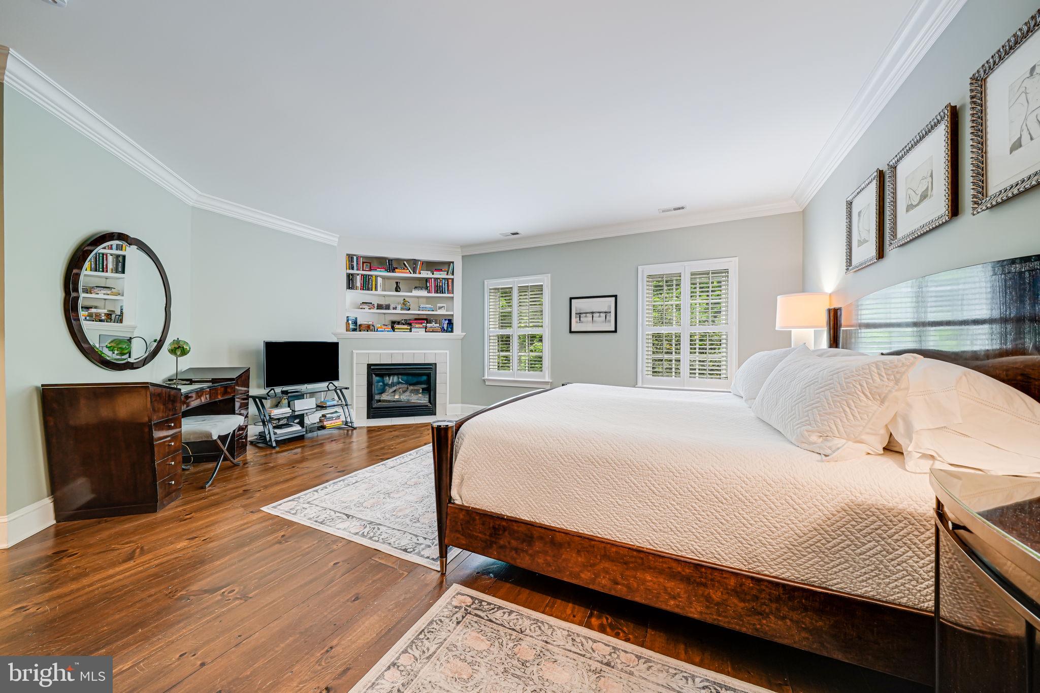 MAYFAIR OF MCLEAN - Residential