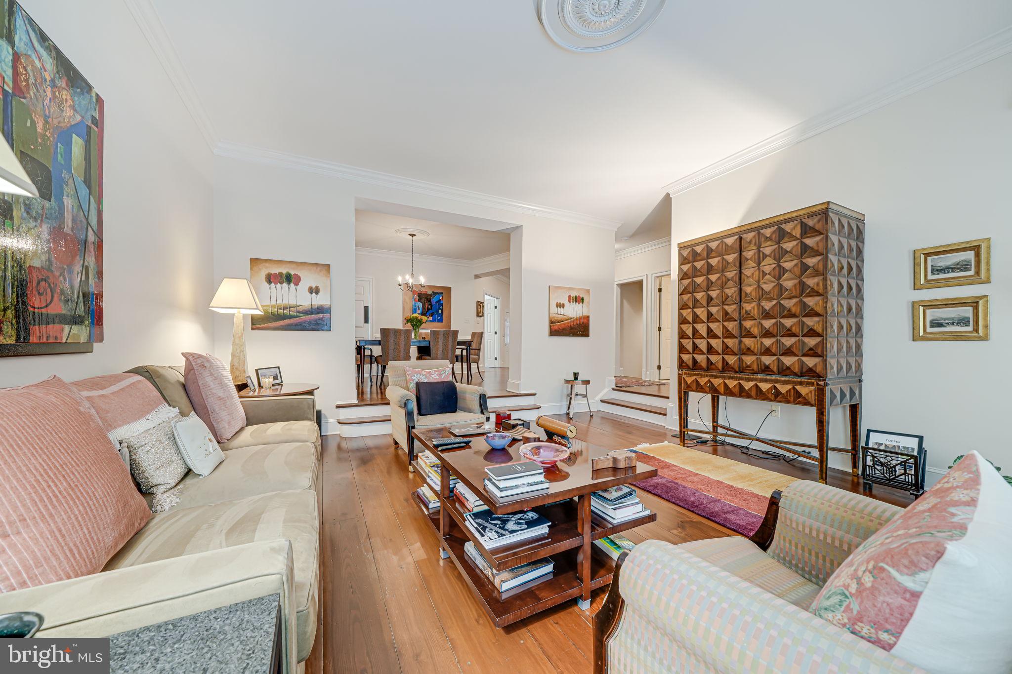 MAYFAIR OF MCLEAN - Residential