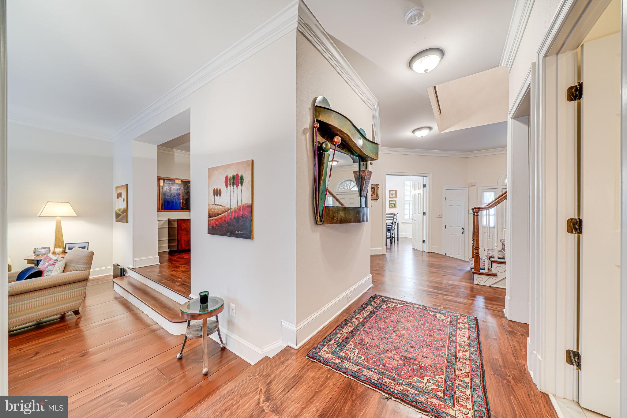 MAYFAIR OF MCLEAN - Residential