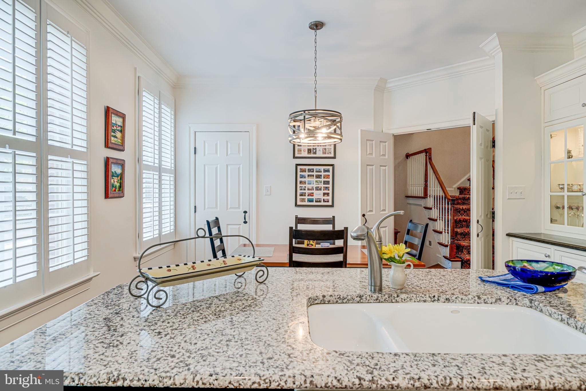 MAYFAIR OF MCLEAN - Residential