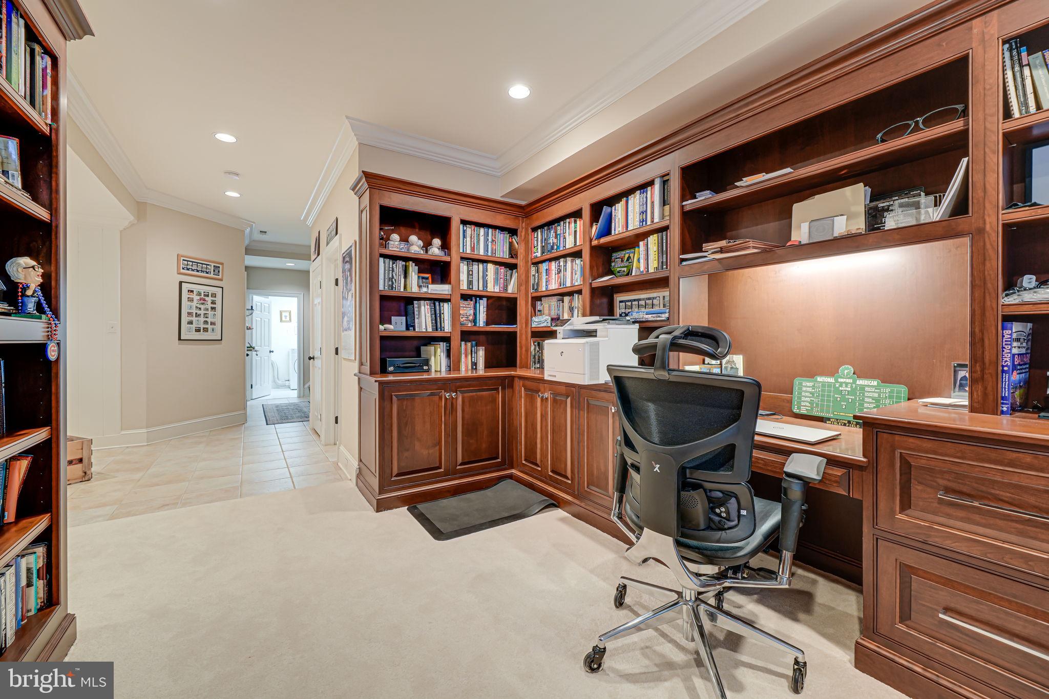 MAYFAIR OF MCLEAN - Residential