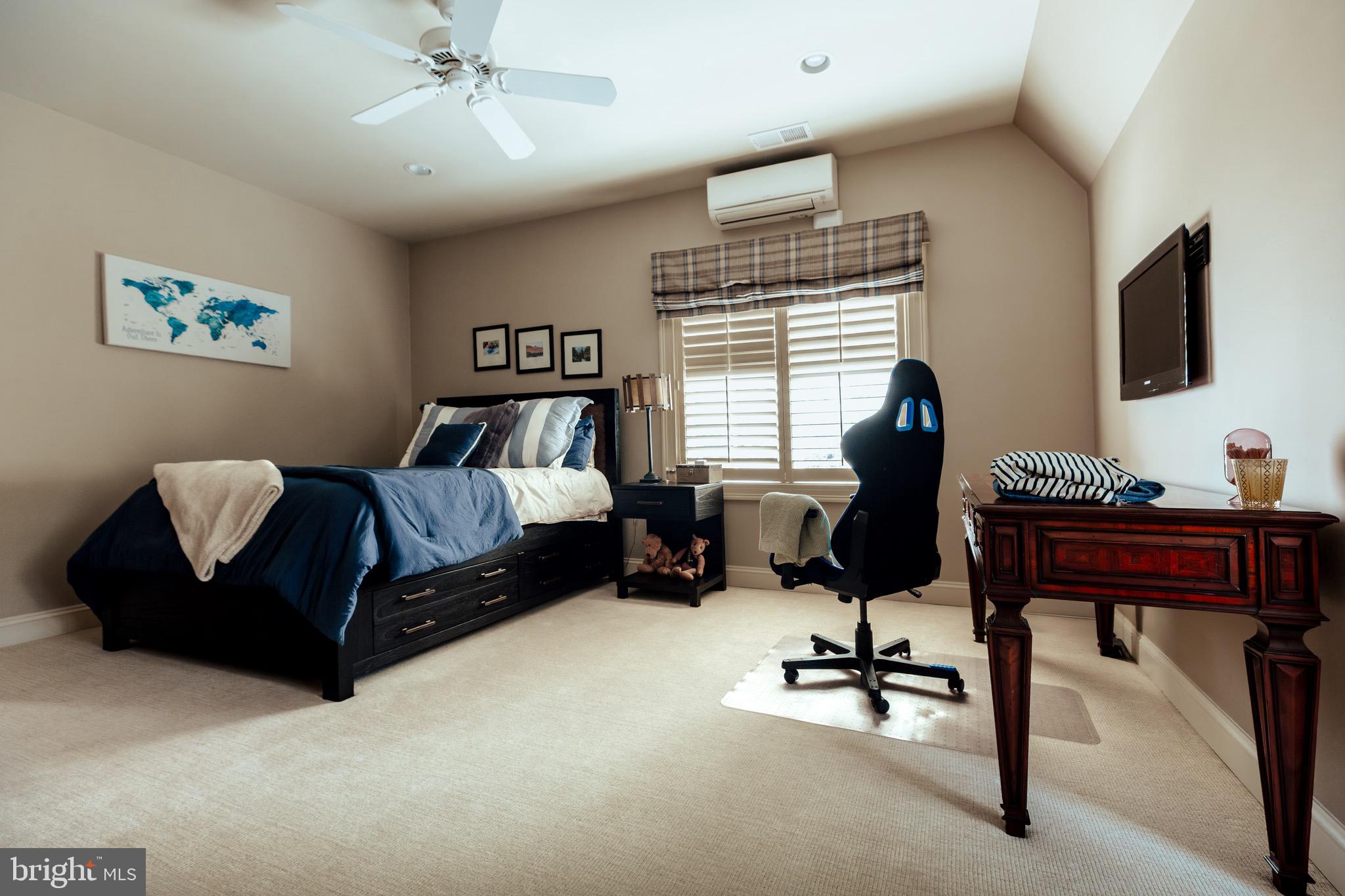 DEERFIELD FARM - Residential