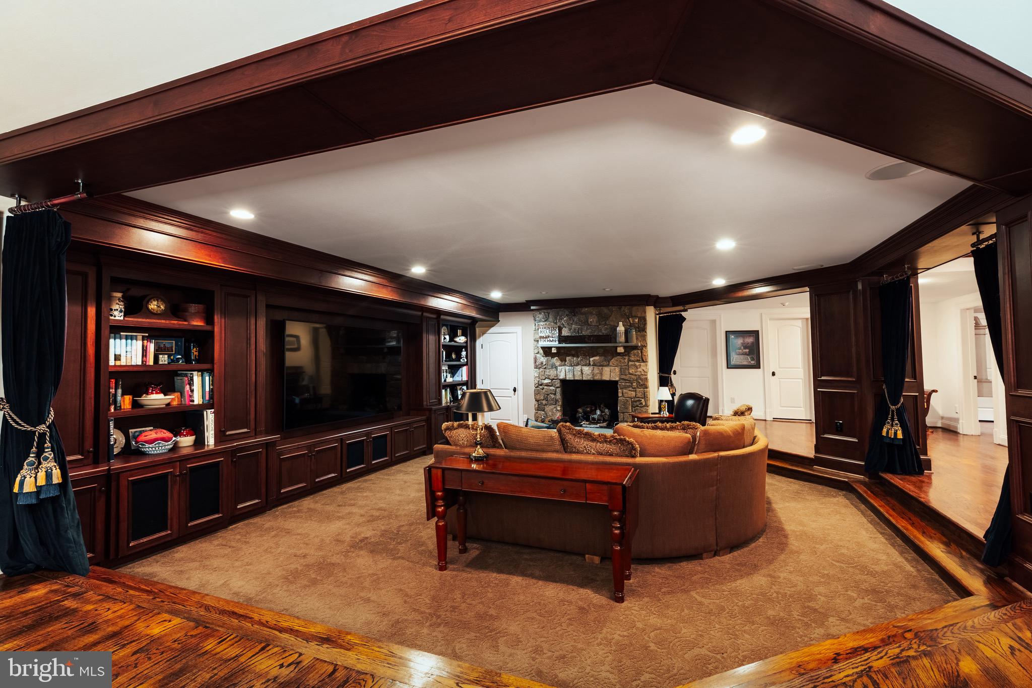 DEERFIELD FARM - Residential