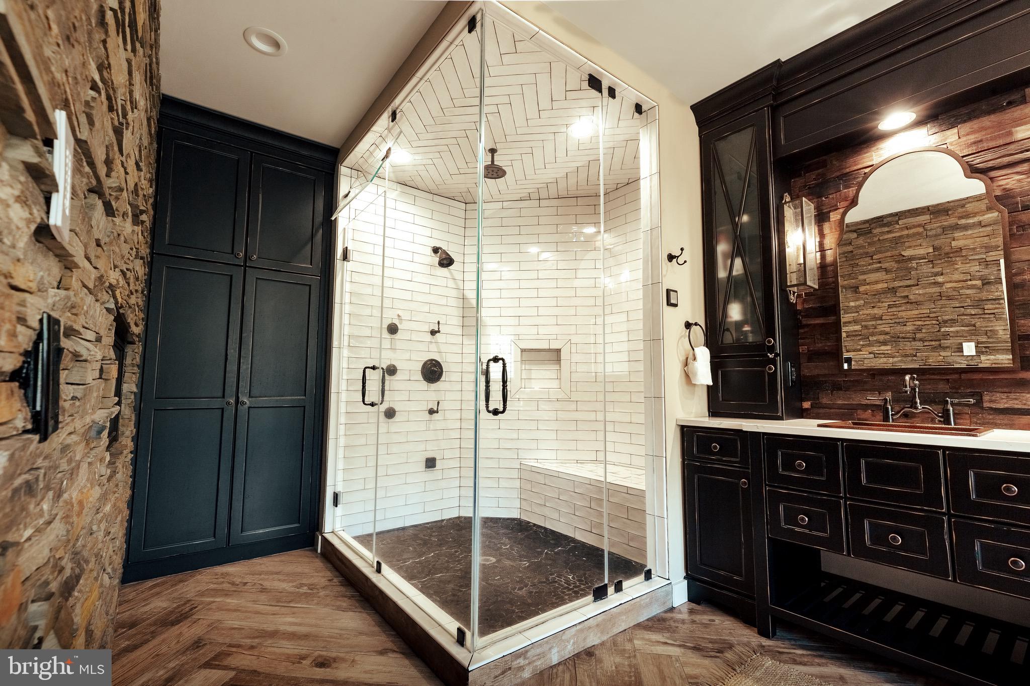 DEERFIELD FARM - Residential