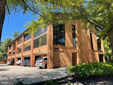 Photo of 604 Bosley Avenue #SUITE D AND E, TOWSON, MD 21204 (MLS # MDBC2175532)