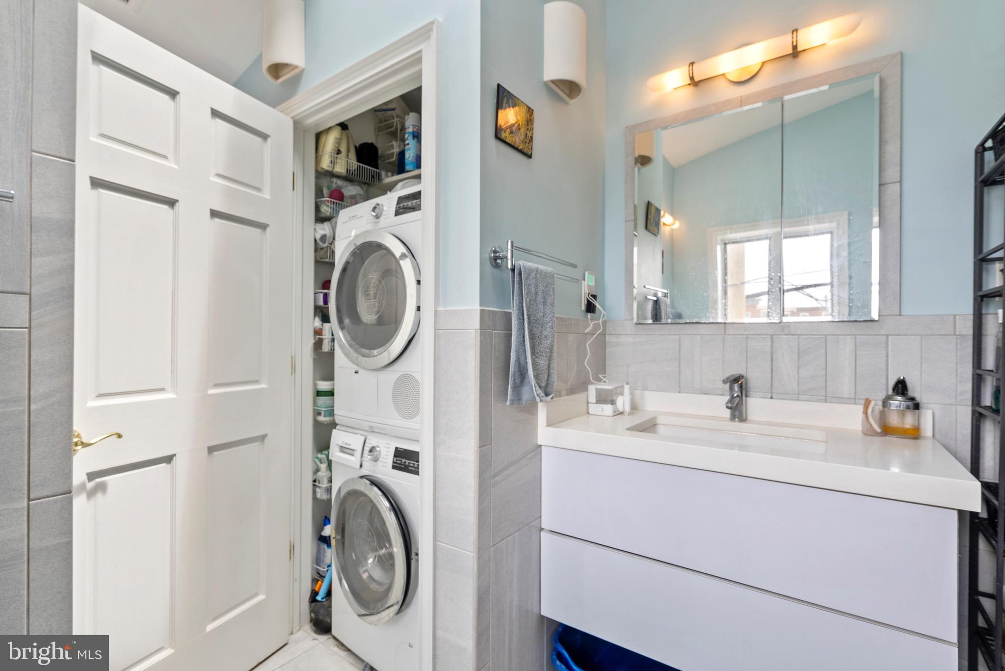 PASSYUNK SQUARE - Residential