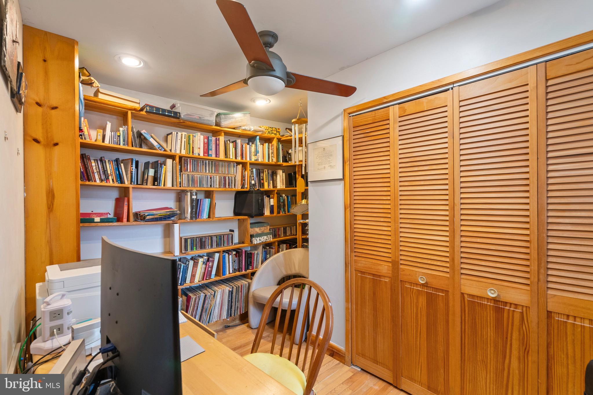 PASSYUNK SQUARE - Residential